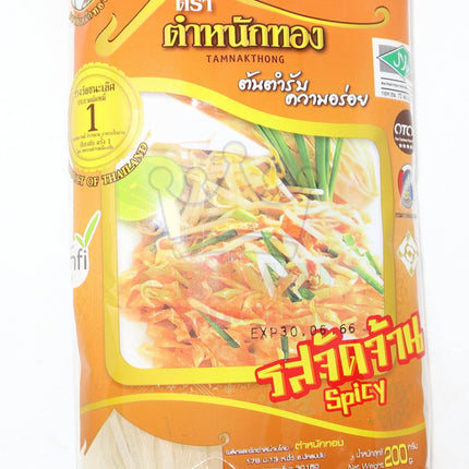 Tamnakthong Rice Noodles and Instant Korat Sauce Spicy 200g - Crown Supermarket